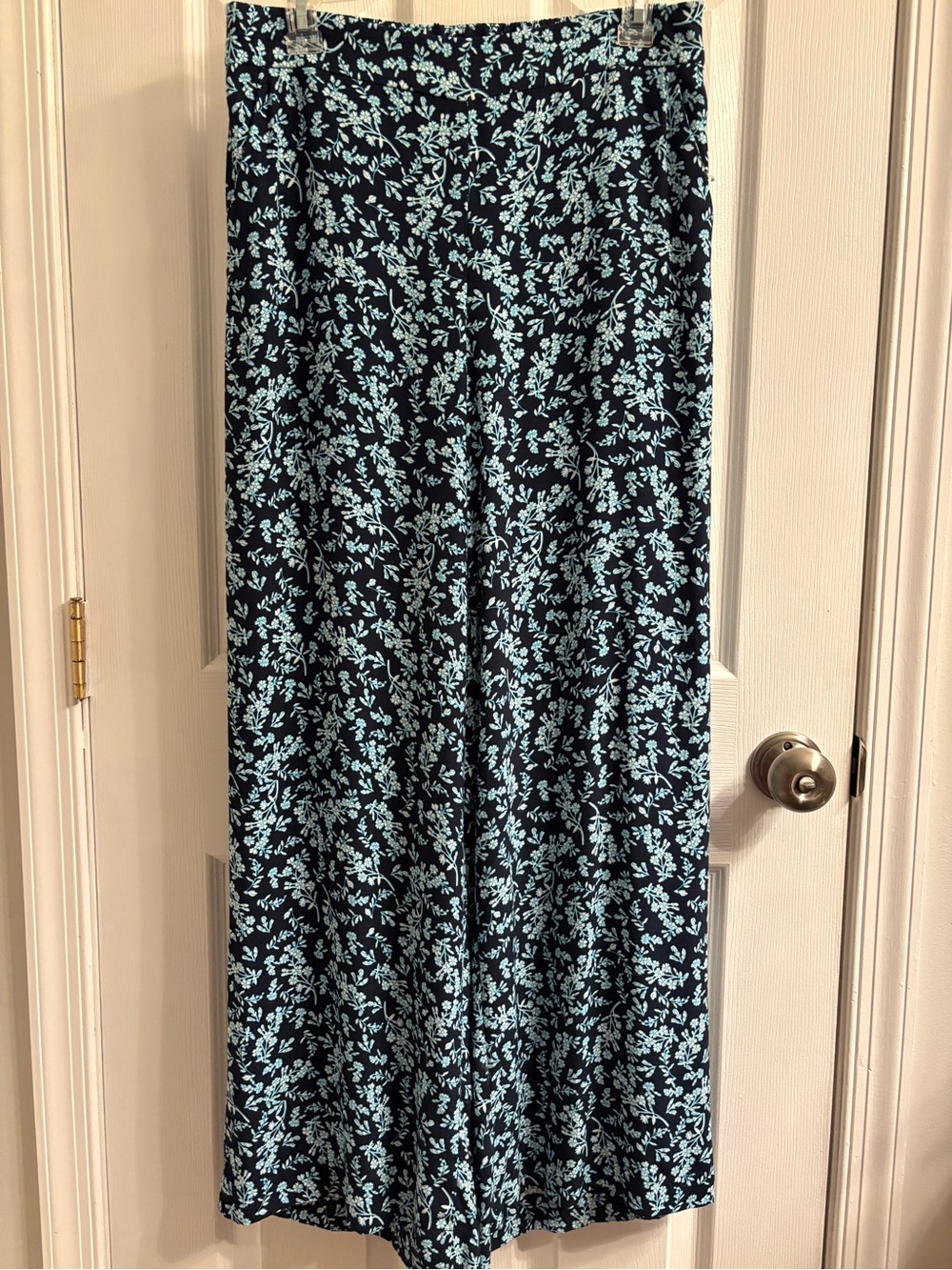 LOFT Navy Wide-Leg Pants with Light Blue Floral Print #0377